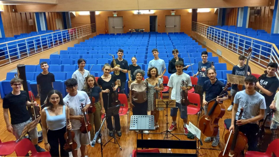 Concerto del Liceo Newton in Piazza Dalla Chiesa